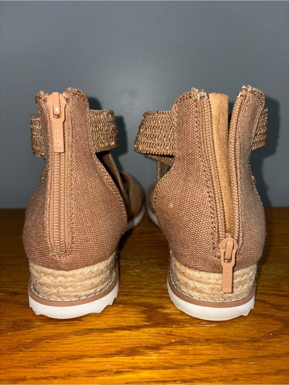 BOBS from Sketchers Woven Strappy Platform Espadrille Sandals Tan Taupe Size 8.5 - Picture 7 of 16